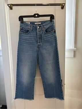 Levi's Medium Blue Ribcage Cropped Wide-Leg Jeans